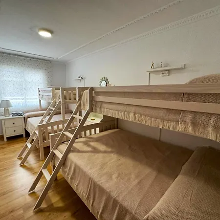 Barbastro Apartment *